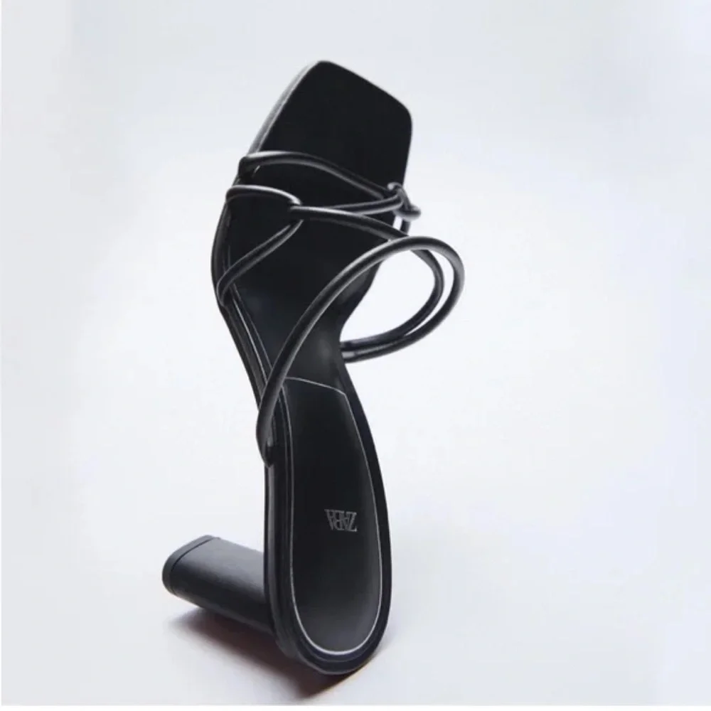 Zara Black Leather Strappy Block Heel Square Toe Mule Sandal Size 41 US 10 - Picture 2 of 11